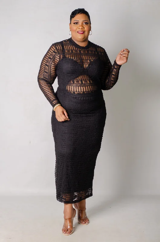 Ruffled Women Dress with Multiple Layers for a Playful and Girly StyleVillan Era Dress - Black