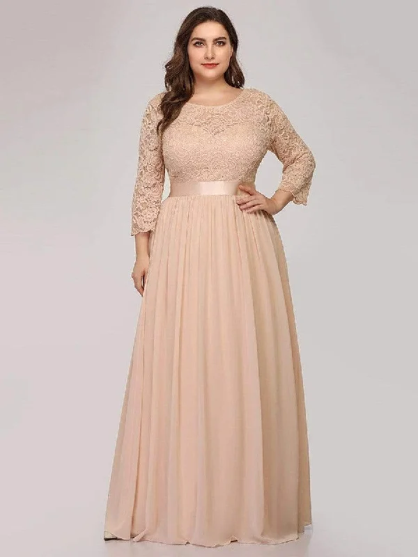 Ruffled Women Dress with Multiple Layers for a Playful and Girly StyleSimple Plus Size Lace Evening Dress with Half Sleeves