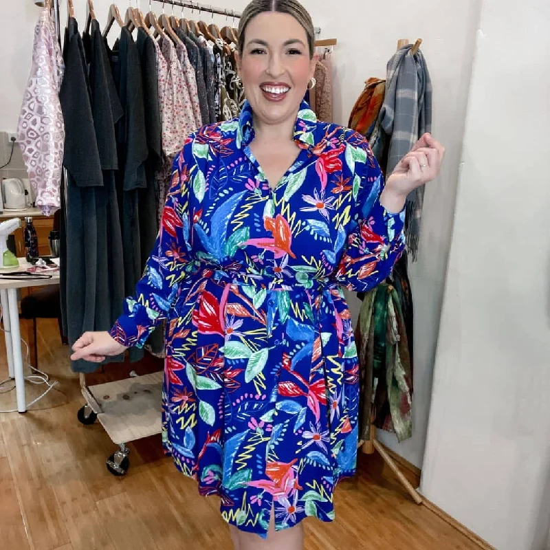 Shift Women Dress with a Simple and Classic Design for Everyday WearPlus Size Very Versatile Paula Shirt Dress in Bright Colourful Print