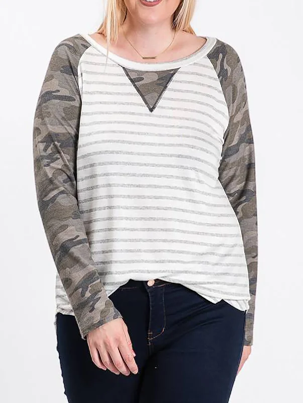 Pocket - Equipped Women Long Sleeve Top for Added FunctionalityCurvy Almost Maybe Camo Long Sleeve