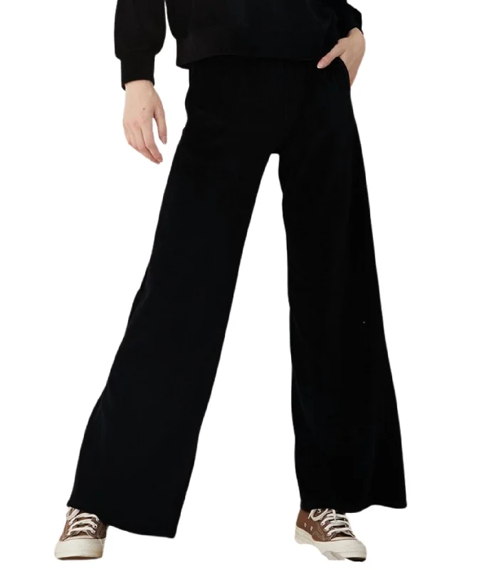 Easy Wide Leg Sweat Pant In Black