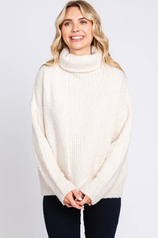 Cashmere Women Sweater with a Luxurious Soft TouchCream Ribbed Boucle Knit Turtleneck Sweater