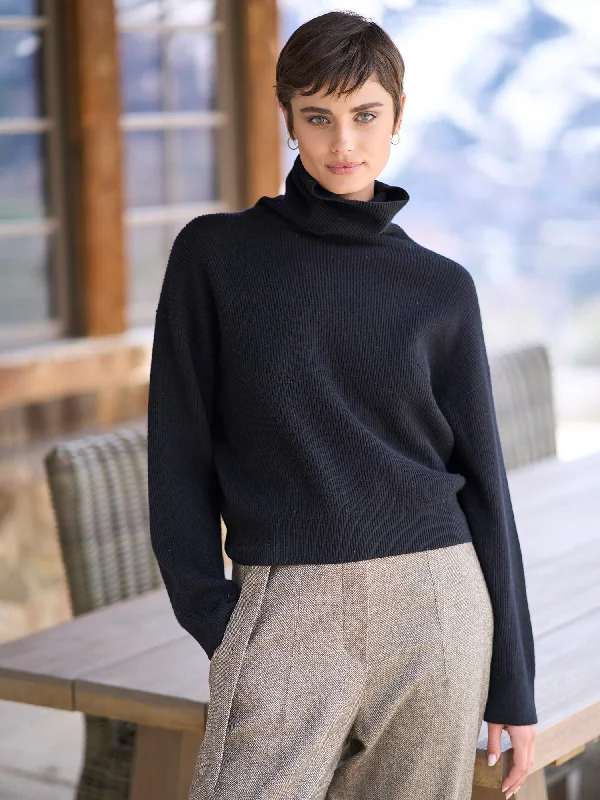 Cropped Women Sweater to Pair with High - Waisted BottomsEnglish Rib Turtleneck Sweater