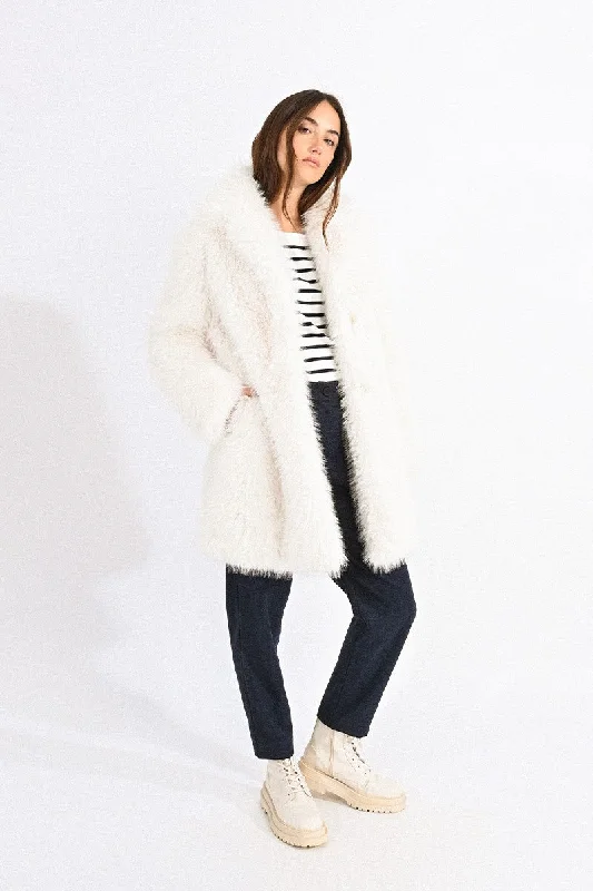 V - Neck Women Sweater to Elongate the NecklineMolly Bracken Off White Faux Fur Coat