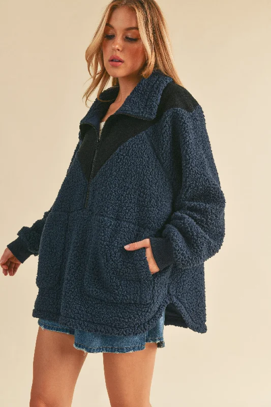 Turtleneck Women Sweater for a Classic and Elegant StyleNavy Blue Colorblock Half Zip Fleece Pullover