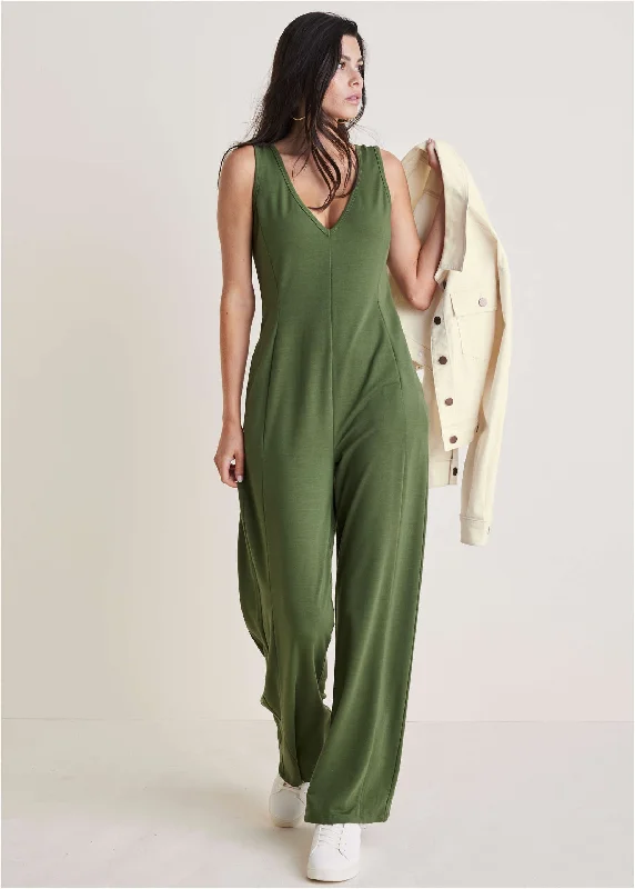 V - Neck Women Sweater to Elongate the NecklineRelaxed V-Neck Jumpsuit - Bronze Green