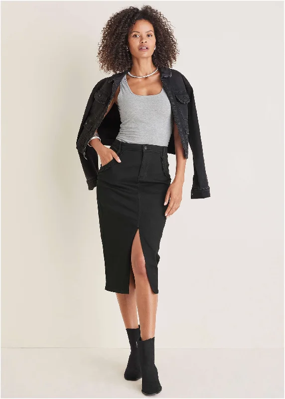 Hand - Knitted Women Sweater with Artisanal CharmRuffle Denim Midi Skirt - Black