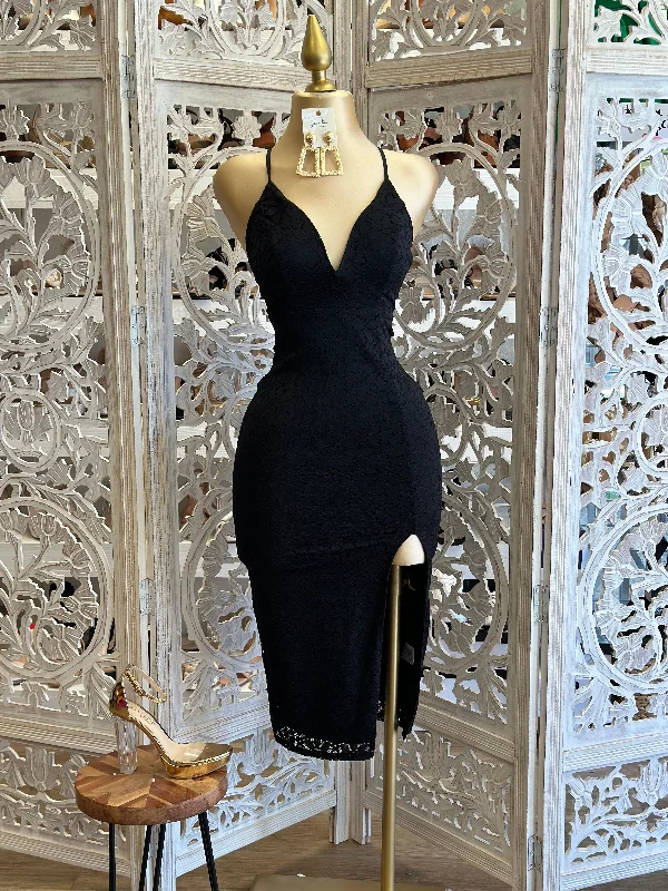 Little Black Women Dress with Sequins for a Glamorous Night OutBlack Lace V Slit Dress