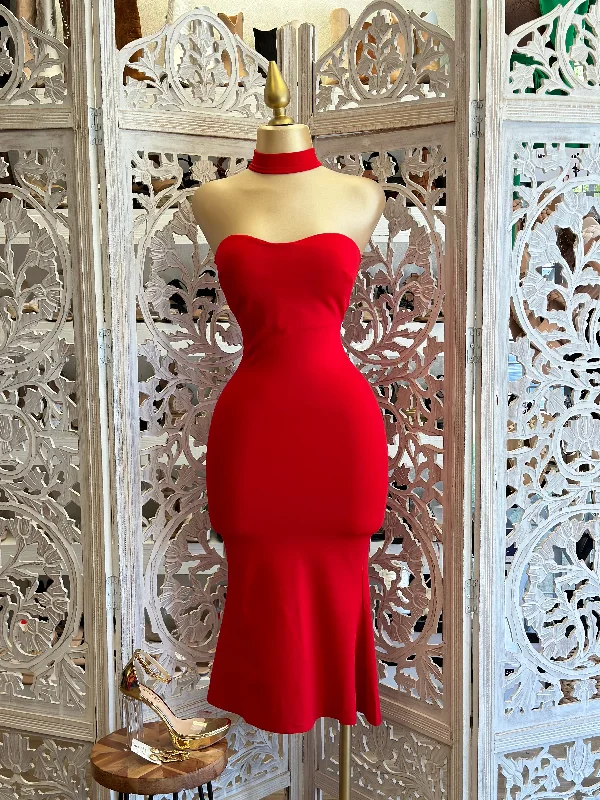 Off - the - Shoulder Women Dress for a Romantic and Feminine LookMidi Red Choker Dress