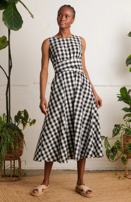 Backless Women Dress for a Sexy and Alluring Look at Evening EventsRoberta Monochrome Check Dress