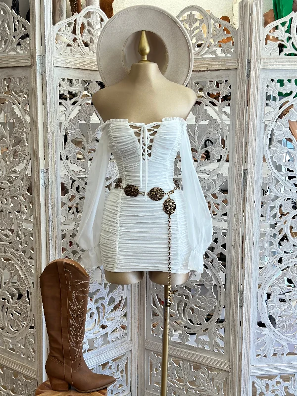 Halter Neck Women Dress to Show Off the Shoulders and NecklineWhite Tie Up Boho Sleeve Mini Dress