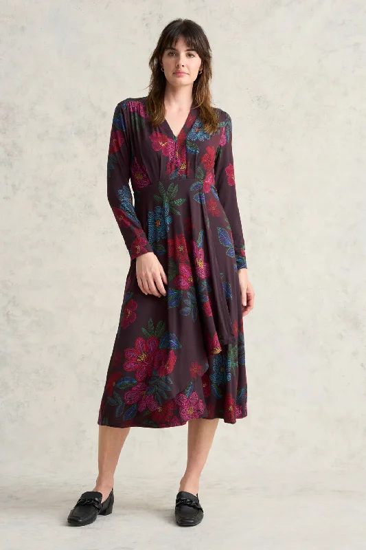 Mini Women Dress with a Short Hem for a Young and Trendy StylePrinted Jersey Midi Dress