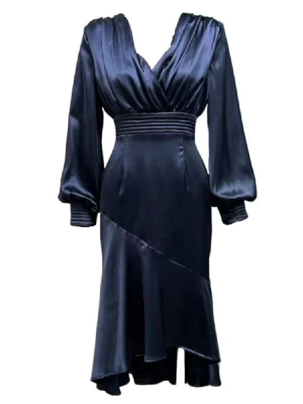 Strapless Women Dress with a Built - in Bra for Comfort and SupportMira V Neck Long Sleeve Midi Dress - Midnight Blue