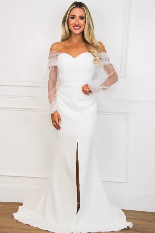 Halter Neck Women Dress to Show Off the Shoulders and NecklineKatherine Off Shoulder Puff Sleeve Maxi Dress: White