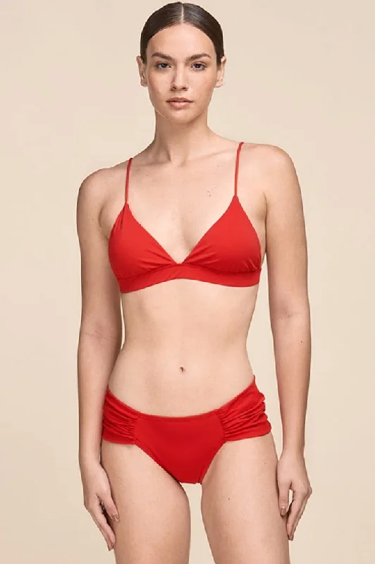 Push - up women swimwear to enhance the bust for a more confident beach lookHALTER TOP SOLID COLOR RED 40