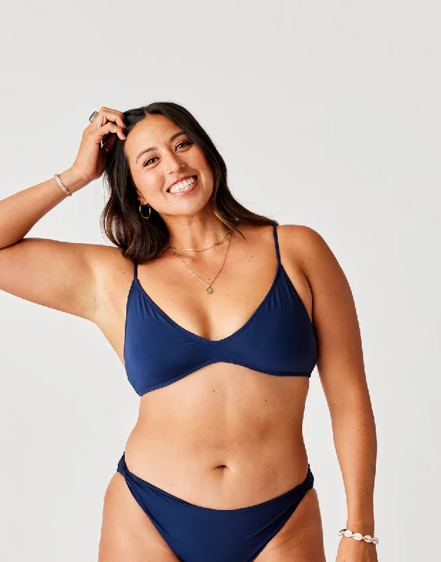 Neon - colored women swimwear to stand out on the beachTamarindo Top: Navy